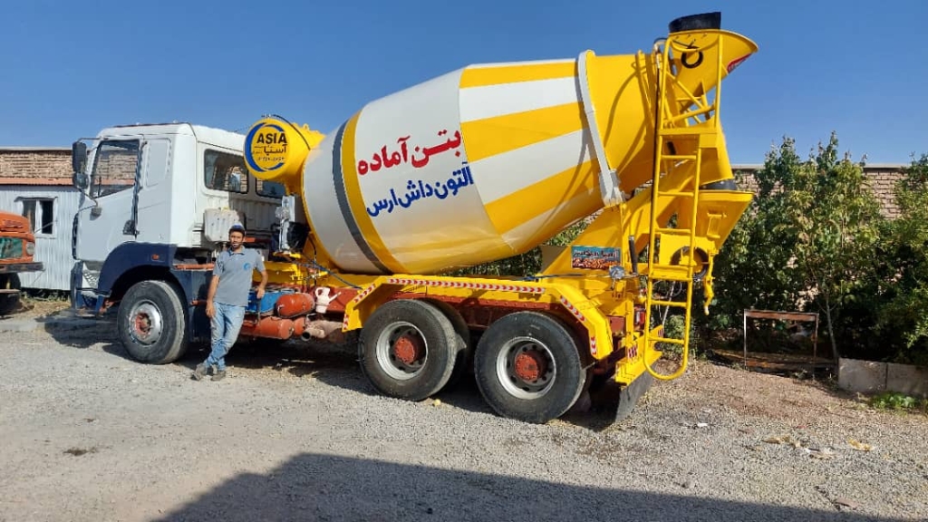 تراک میکسر 4 متری